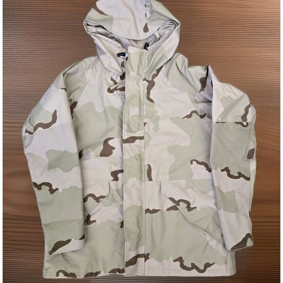 Military cold weather desert camouflage Mens Sz Medium Regular - Picture 1 of 12